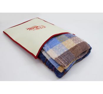 Подушка-наволочка на DAF Красная-foto2