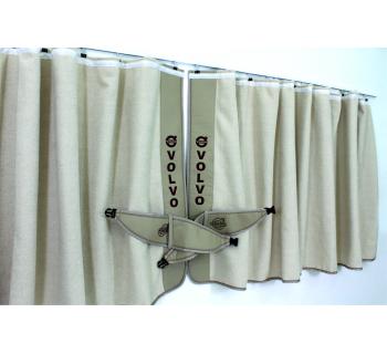 Шторы ночные лобового окна сборка c вышивкой VOLVO-foto2